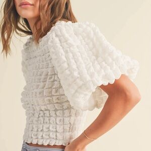 Eri + Ali Puff Sleeve Popcorn Top